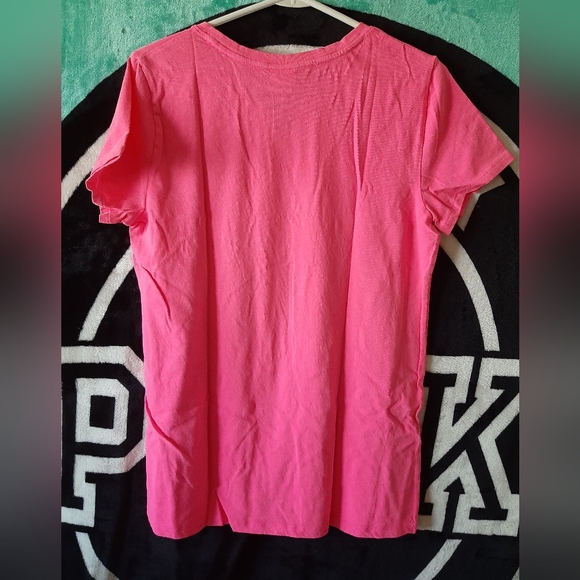 Vs Pink Tee - Picture 2 of 3